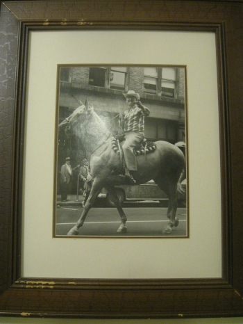 Grandpa Bowles on his horse 004